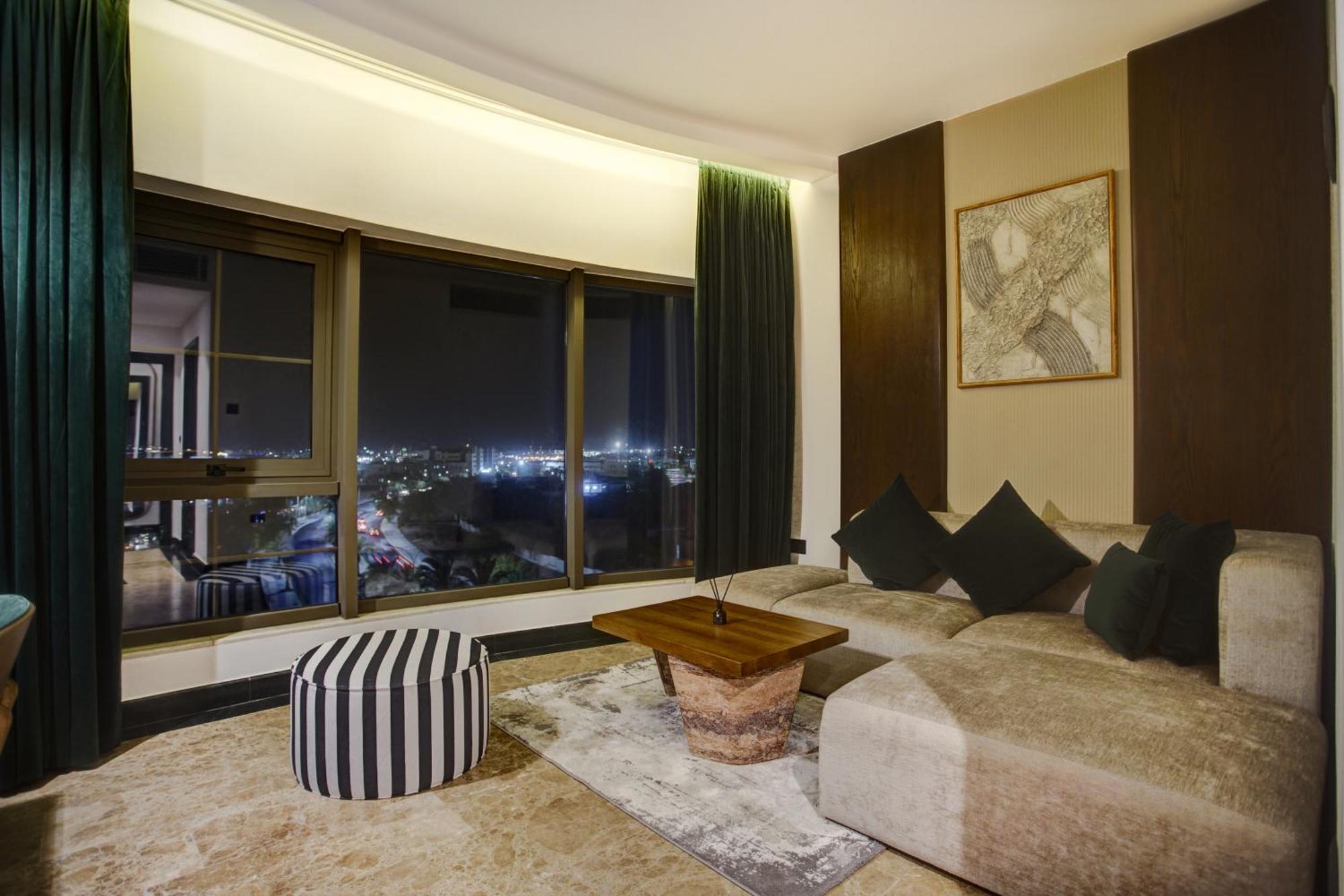 Bratus Hotel 아카바 외부 사진