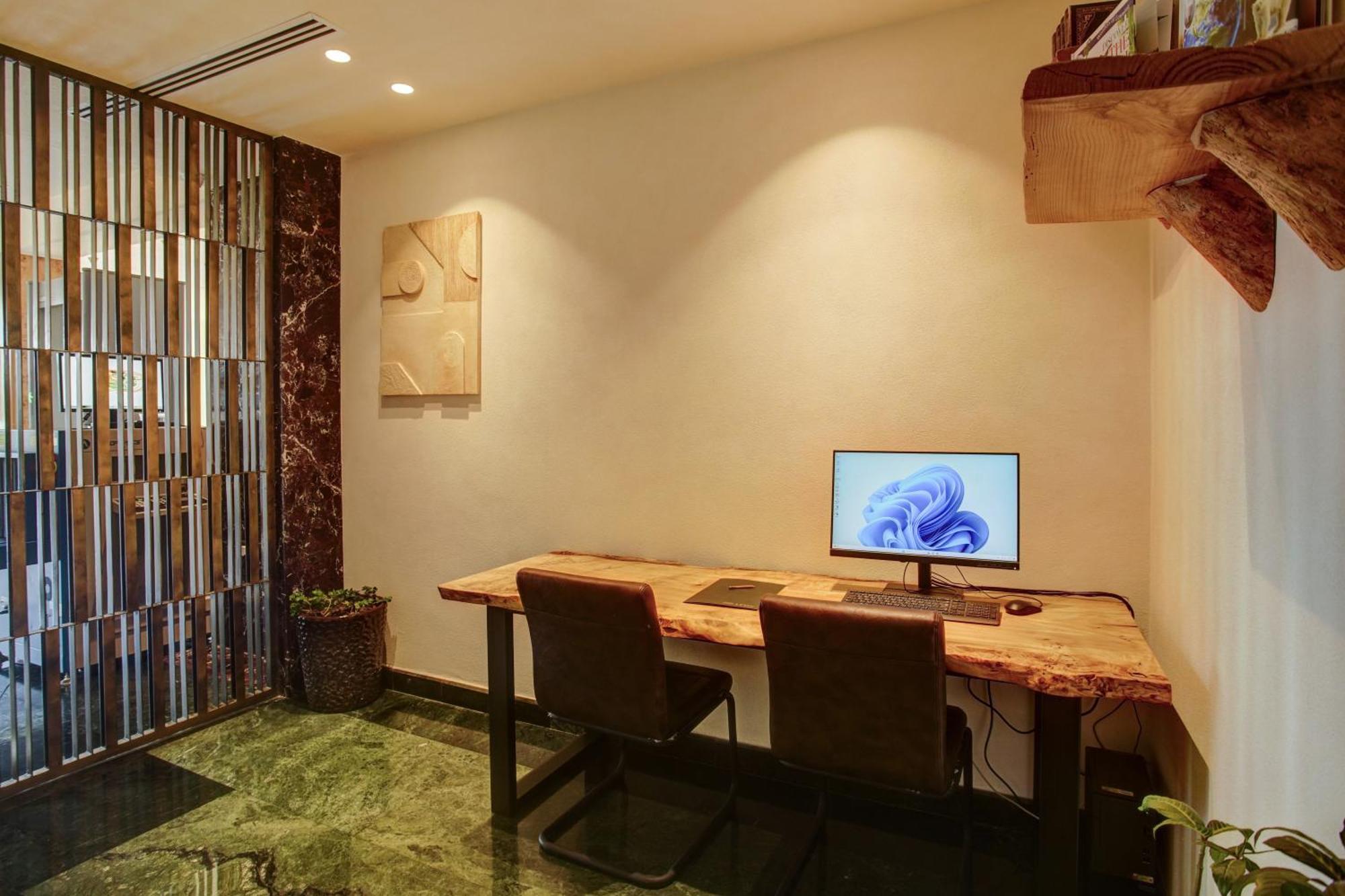 Bratus Hotel 아카바 외부 사진